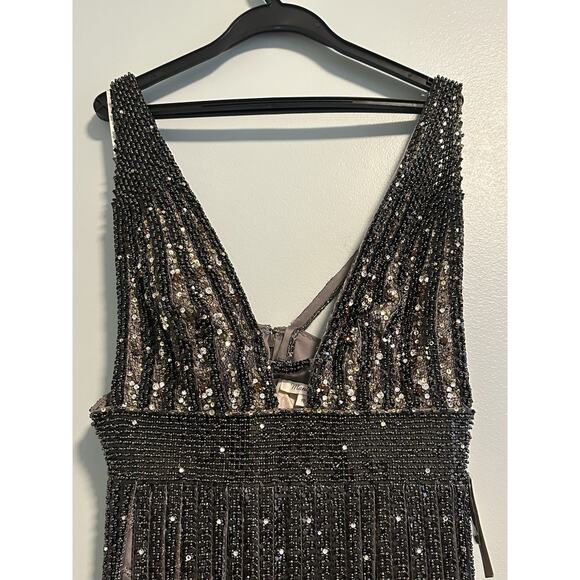 MANDALAY 10 Dress Sleeveless Metallic Fringe Mini Deep V- Neck Gunmetal Gray NWT - Picture 4 of 10